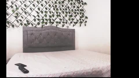 hornychill_ online show from 04.12.26