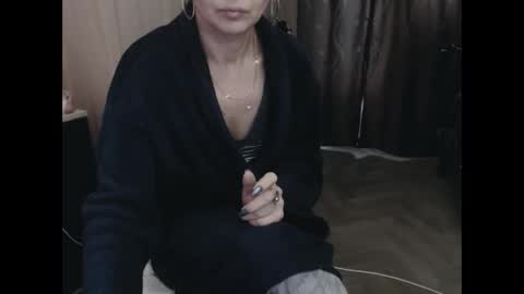 Snapshot of hornycoquinex chatting on 12.21.25 hornycoquinex online show from 12.21.25