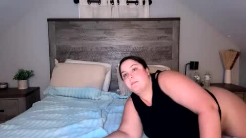BellaBrianx online show from 10.18.25