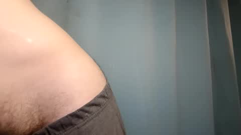 Snapshot of hornydude3435 chatting on 12.14.25 hornydude3435 online show from 12.14.25