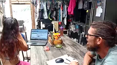 Snapshot of hornyhippies0080 chatting on 10.19.25 Nix  D online show from 10.19.25