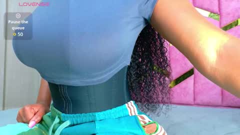 Valentina  online show from 11.04.25