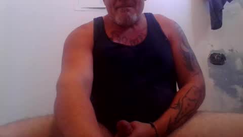 hornyhungwhiteboy4u269 online show from 10.02.25