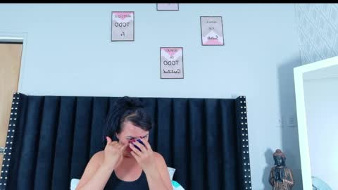Snapshot of hornylatimommy chatting on 05.12.26 Natasha online show from 05.12.26