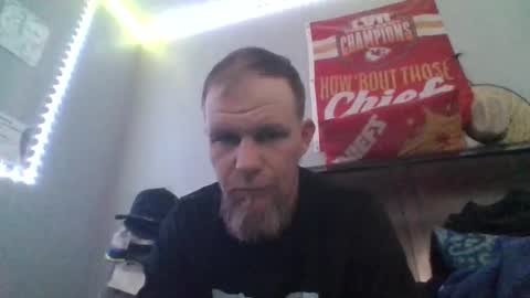 Snapshot of hornypierceddad chatting on 04.02.26 hornypierceddad online show from 04.02.26