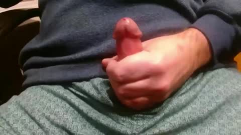 Snapshot of hornypilotguy chatting on 12.05.25 hornypilotguy online show from 12.05.25