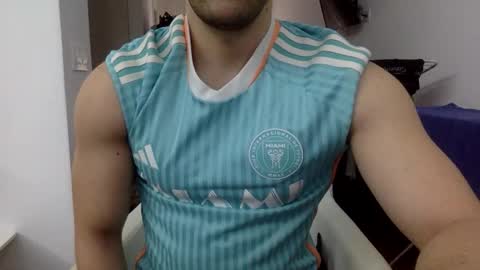 Snapshot of hornyspaniard93 chatting on 02.07.26 hornyspaniard93 online show from 02.07.26