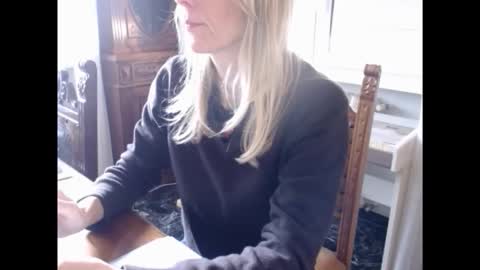 Snapshot of hornyssima chatting on 11.11.25 Hornyssima online show from 11.11.25