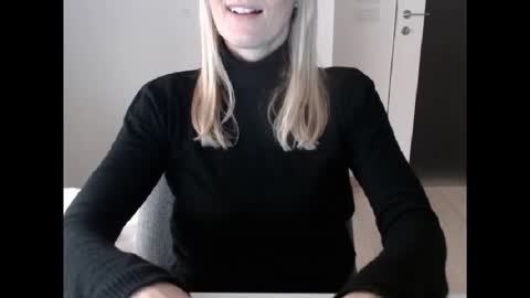 Snapshot of hornyssima chatting on 01.11.26 Hornyssima online show from 01.11.26