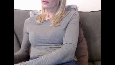 Snapshot of hornyssima chatting on 01.16.26 Hornyssima online show from 01.16.26