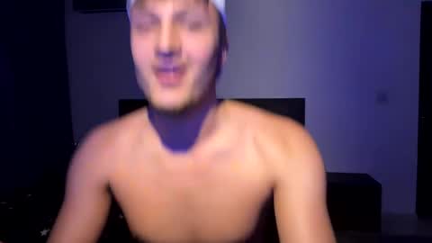 Snapshot of hornystar77 chatting on 01.11.25 Ayan online show from 01.11.25