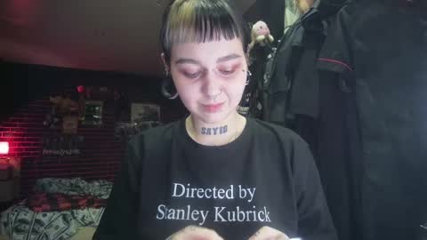 Snapshot of horror_circus chatting on 02.11.25 Messalina Horror online show from 02.11.25