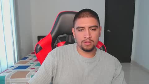 hot__husbands online show from 02.25.25