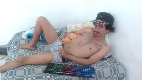 Snapshot of hot_and_complacent chatting on 12.14.24 Private open online show from 12.14.24