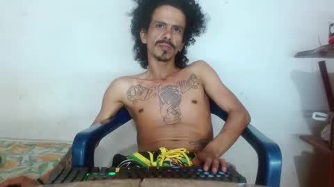 Snapshot of hot_and_complacent chatting on 12.28.24 Private open online show from 12.28.24