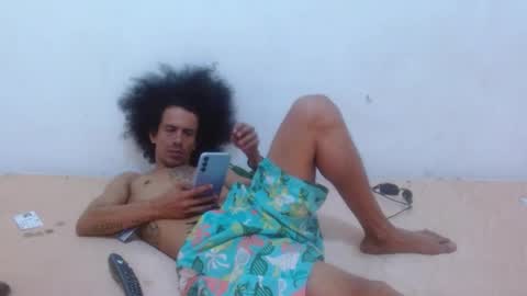 Snapshot of hot_and_complacent chatting on 01.02.25 Private open online show from 01.02.25