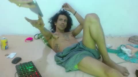 Snapshot of hot_and_complacent chatting on 01.02.25 Private open online show from 01.02.25