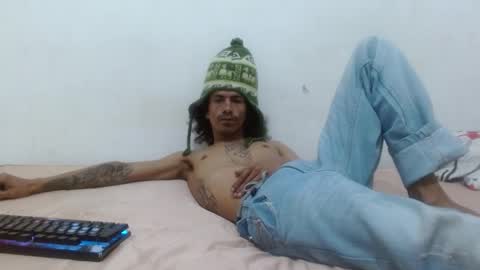 Snapshot of hot_and_complacent chatting on 01.06.25 Private open online show from 01.06.25