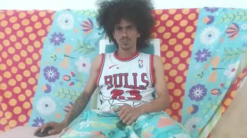 Snapshot of hot_and_complacent chatting on 01.07.25 Private open online show from 01.07.25