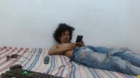 Snapshot of hot_and_complacent chatting on 01.15.25 Private open online show from 01.15.25