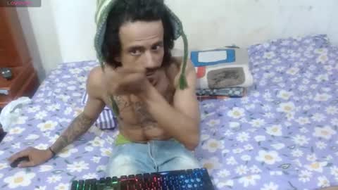 Snapshot of hot_and_complacent chatting on 01.23.25 Private open online show from 01.23.25