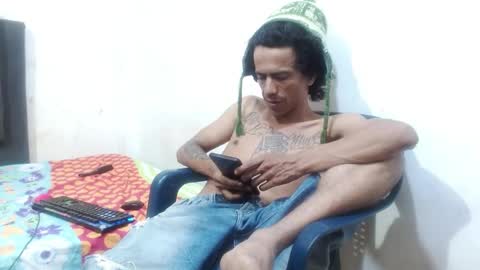 Snapshot of hot_and_complacent chatting on 01.27.25 Private open online show from 01.27.25