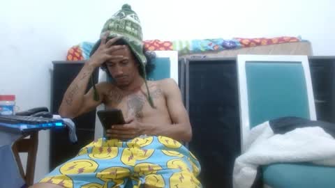 Snapshot of hot_and_complacent chatting on 02.04.25 Private open online show from 02.04.25