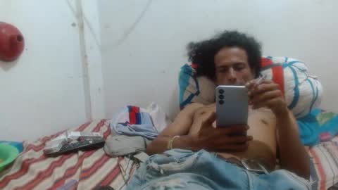 Snapshot of hot_and_complacent chatting on 10.15.25 Private open online show from 10.15.25