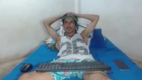 Snapshot of hot_and_complacent chatting on 10.29.25 Private open online show from 10.29.25