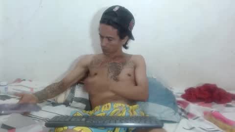 Snapshot of hot_and_complacent chatting on 11.21.25 Private open online show from 11.21.25