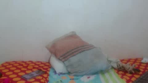 Snapshot of hot_and_complacent chatting on 12.01.25 Private open online show from 12.01.25