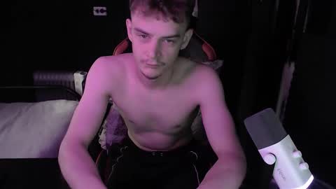 Hot boy 2002 online show from 10.04.25