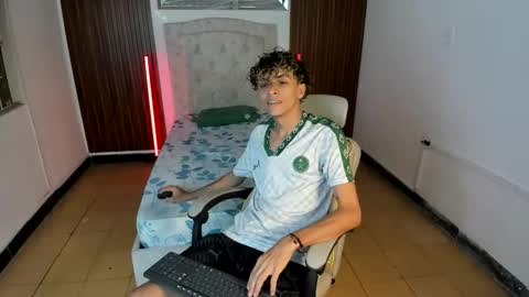 hot bunny online show from 11.17.25