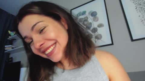 Snapshot of hot_chill__ chatting on 12.28.24 LiluCaroline online show from 12.28.24