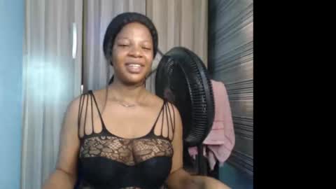 Snapshot of hot_choco_choco chatting on 11.27.25 peace online show from 11.27.25