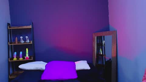 hot chocolate 4u online show from 02.04.25