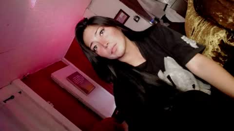 its me CLAUDIA online show from 06.29.26