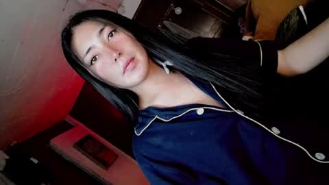 its me CLAUDIA online show from 07.22.26