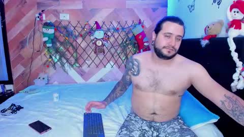 Snapshot of hot_couple_tattooo chatting on 12.02.25 Emily Christian online show from 12.02.25