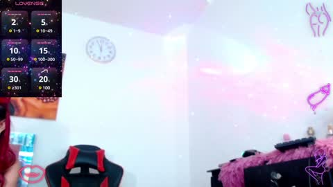 Snapshot of hot_destinyk chatting on 12.02.24 destinyk online show from 12.02.24