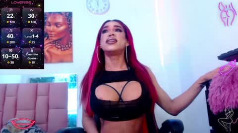 Snapshot of hot_destinyk chatting on 12.06.24 destinyk online show from 12.06.24