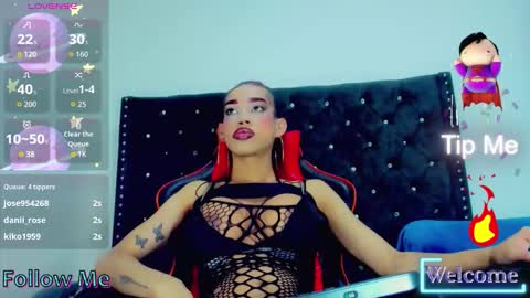 Snapshot of hot_destinyk chatting on 10.27.25 destinyk online show from 10.27.25