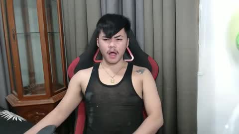 hot_emmanuel online show from 10.12.25