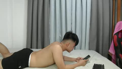 hot_emmanuel online show from 10.18.25