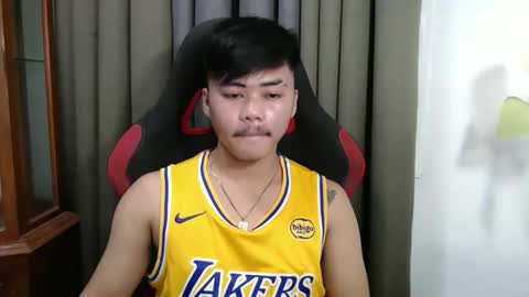 hot_emmanuel online show from 10.26.25