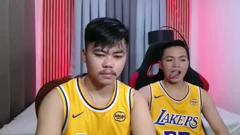 hot_emmanuel online show from 11.24.25