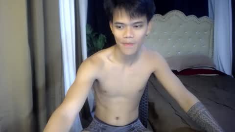 Snapshot of hot_fucker_ chatting on 10.31.25 hot_fucker_ online show from 10.31.25