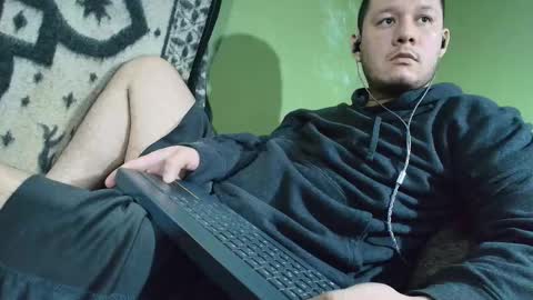 hot_guy36 online show from 12.21.25