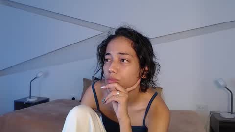 Alana online show from 10.22.25