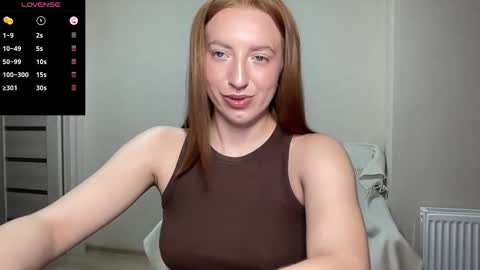 Snapshot of hot_lliinns chatting on 10.21.25 Lina online show from 10.21.25